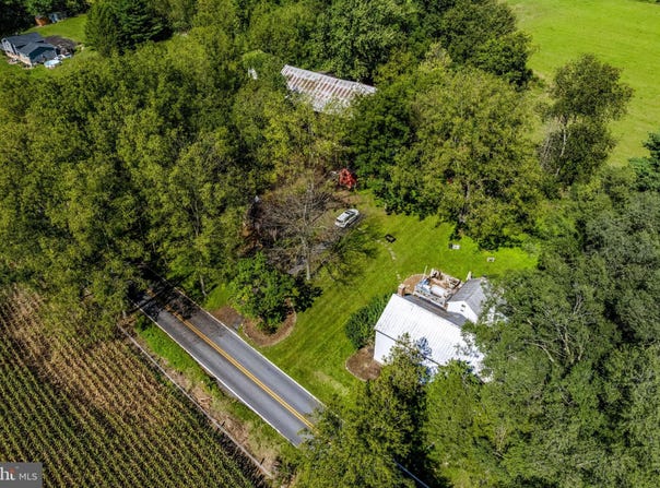 165 POINT Road, WERNERSVILLE, PA 19565