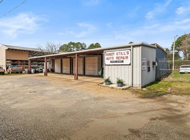 204 Bill Clinton Drive, Hope, AR 71801