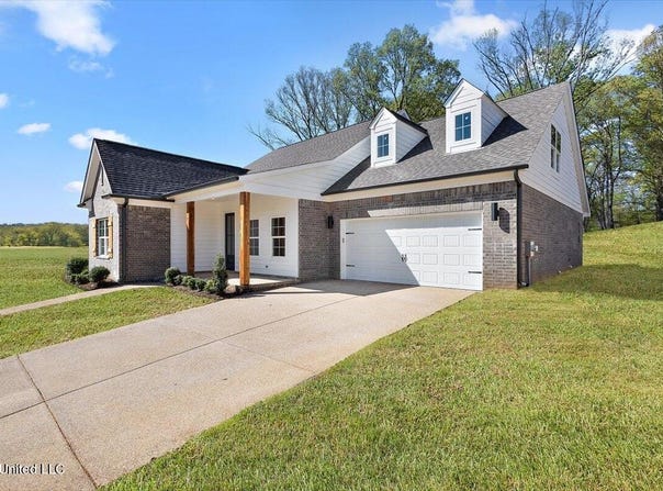 292 Wells Drive, Hernando, MS 38632