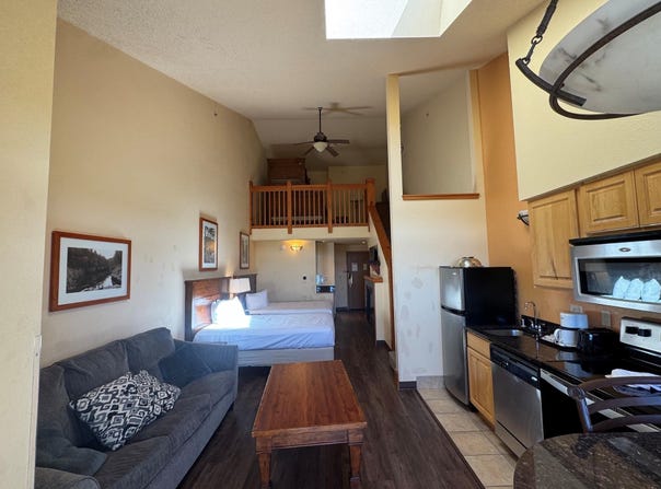 2504 River Road, Wisconsin Dells, WI 53965