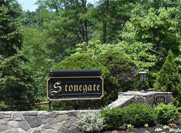 1840 Crompond Road, Peekskill, NY 10566