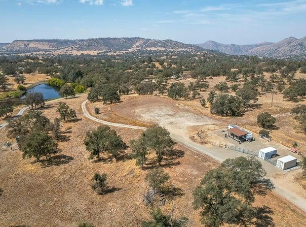 29836 Thunderbird Lane, Prather, CA 93651