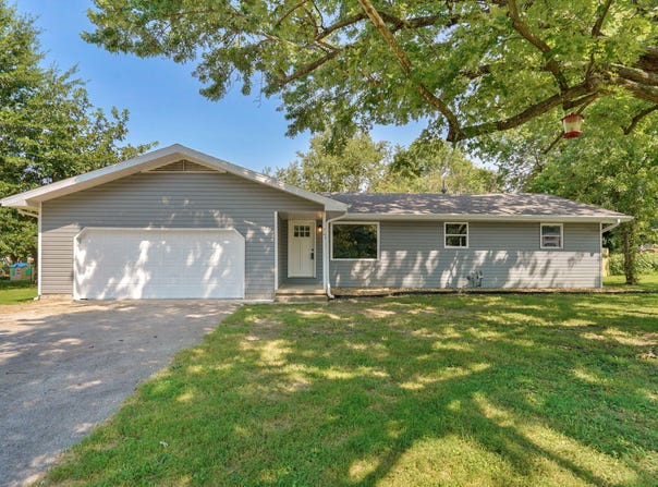205 Kings Drive, Willard, MO 65781