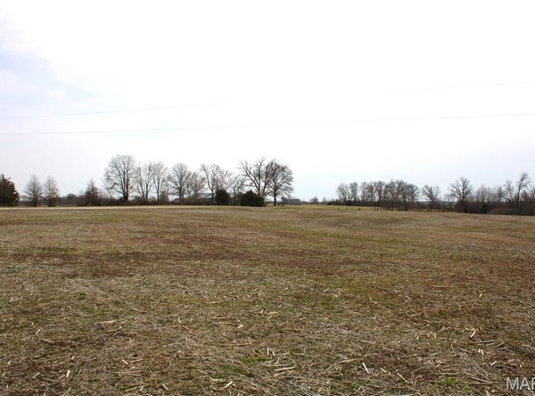 5 Monroe Road 875, Paris, MO 65275