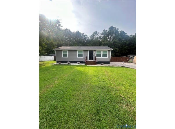 8311 Roxbury Road, Charles City, VA 23030