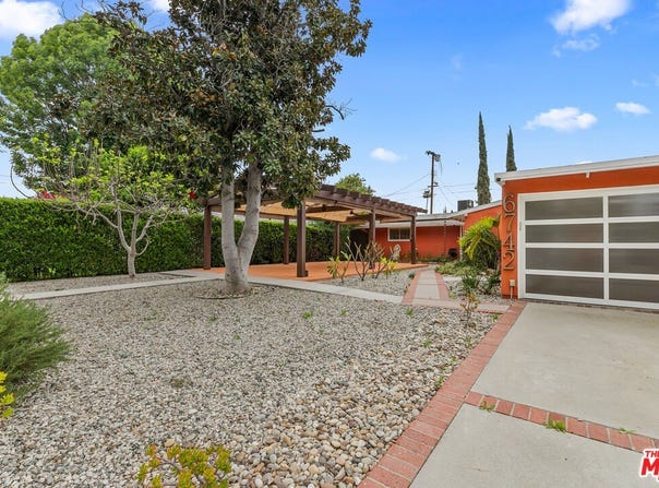 6742 Sunny Brae Ave, Winnetka, CA 91306