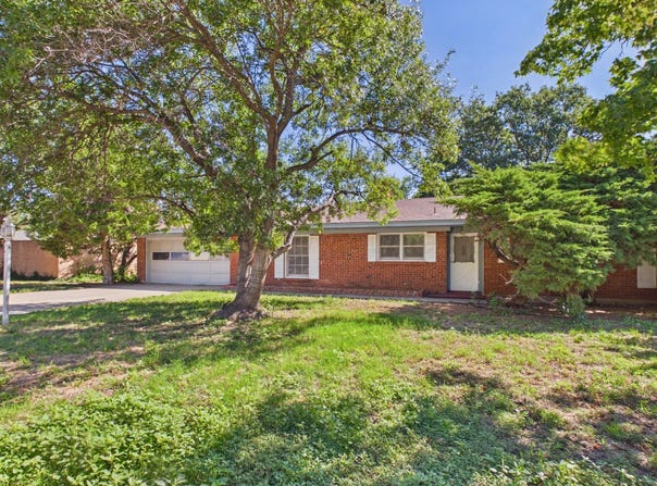 122 Mulberry Drive, Dumas, TX 79029