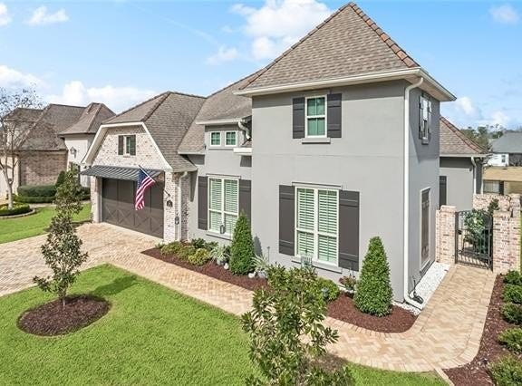 898 S CORNICHE DU LAC, Covington, LA 70433