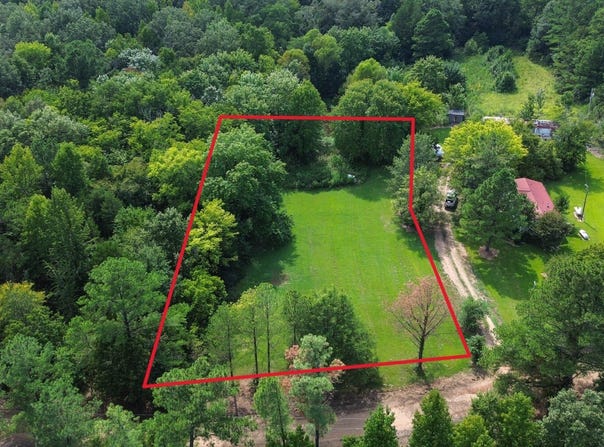 Kelly Rd, West Point, MS 39773