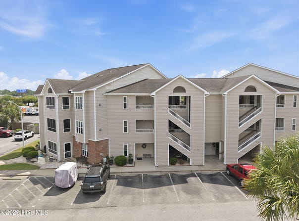 625 Spencer Farlow Drive, Carolina Beach, NC 28428