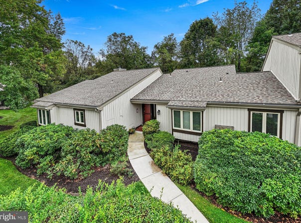 353 DEVON Way, WEST CHESTER, PA 19380