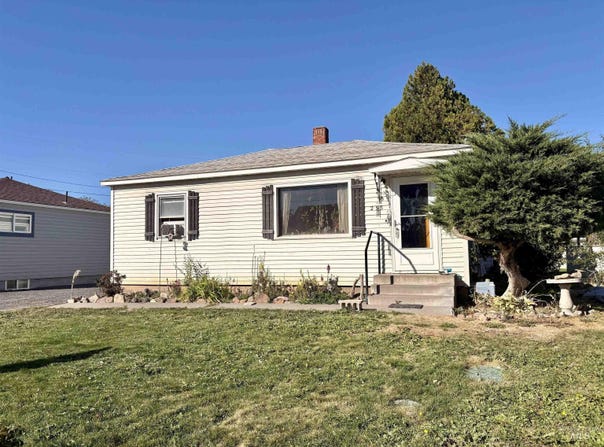 253 Blue Lakes Boulevard, Twin Falls, ID 83301