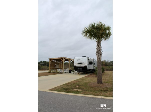 733 Vacation Circle, Foley, AL 36535