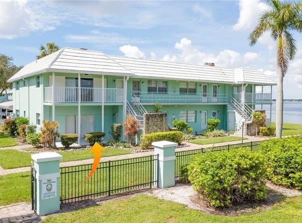 3225 E Riverside Drive, Fort Myers, FL 33916
