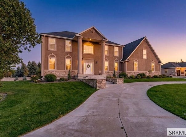 5930 E Pheasant Drive, Ammon, ID 83401