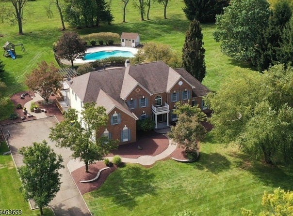 221 Johns Lane, Branchburg Twp., NJ 08853-4094