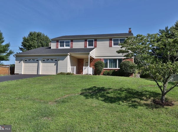 809 HARTLEY PL, LANSDALE, PA 19446