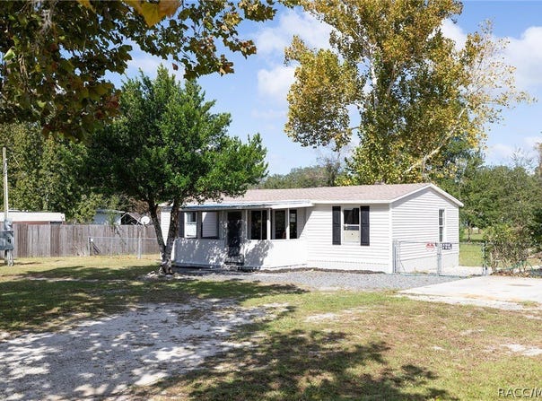 7149 W Hadenotter Lane, Homosassa, FL 34446