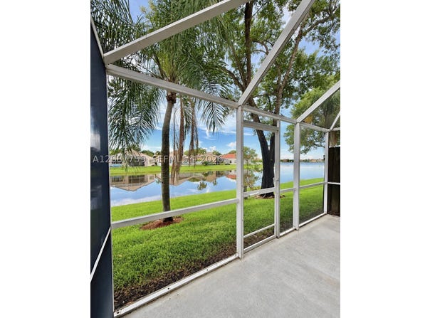1249 Presidio Dr, Weston, FL 33327