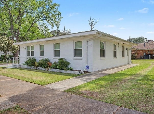 379 E Lee St, Dawson, GA 39842