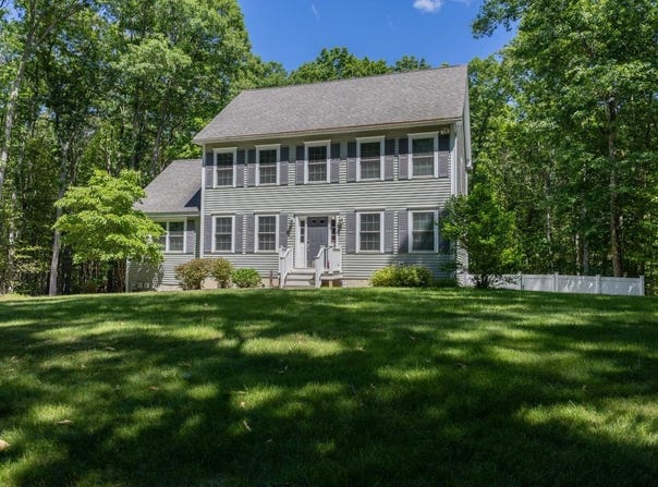 18 Piscataqua Road, Dover, NH 03820