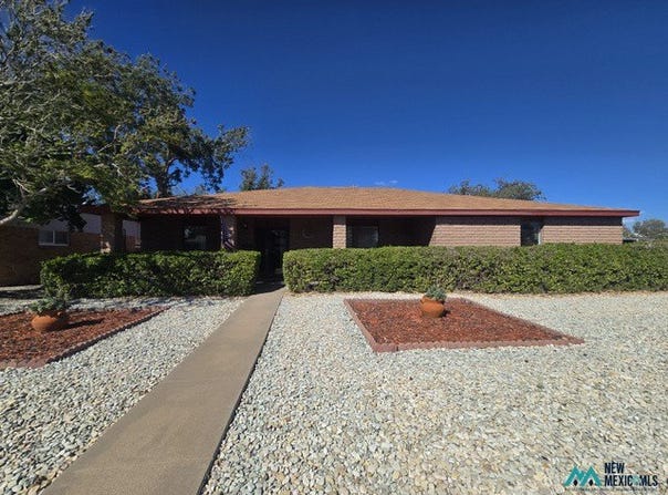601 W Frazier St, Roswell, NM 88203