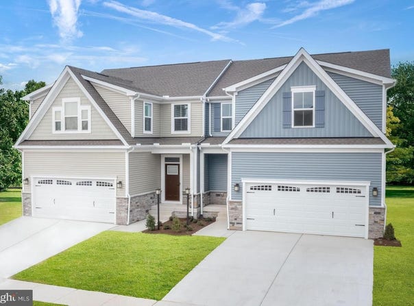 720 JACK NICKLAUS Circle, YORK, PA 17403
