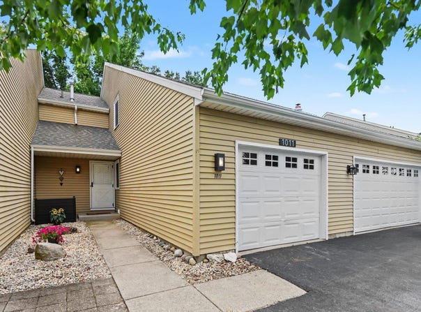 1011 Wheatstone Drive, Mishawaka, IN 46544-6760