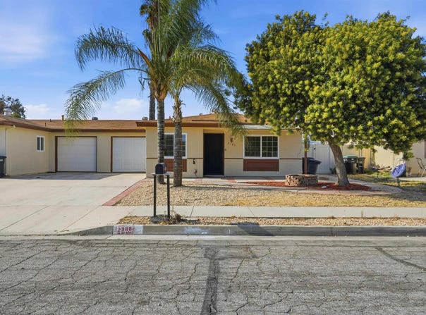 2386 San Bernardo Ave, Hemet, CA 92545