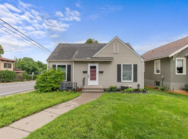 5001 Thomas Avenue S, Minneapolis, MN 55410