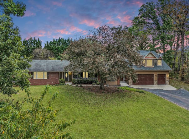 83 Springview Ct, Troutville, VA 24175