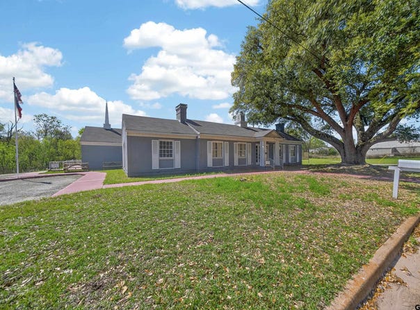 302 E South, Overton, TX 75684
