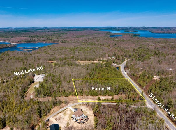 3 Mud Lake Road, Interlochen, MI 49643