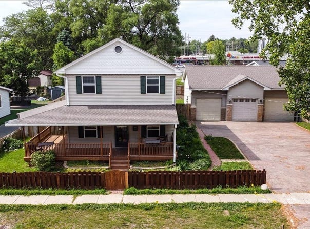 317 E Dearborn Street, Plano, IL 60545