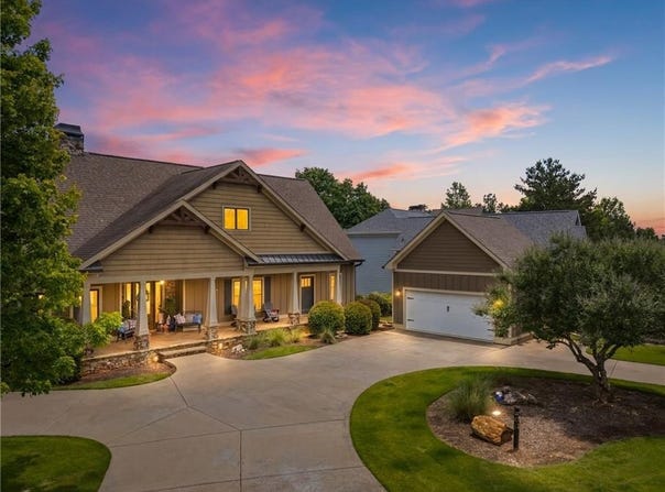 65 Cottage Lane, Toccoa, GA 30577