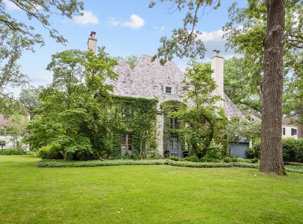 908 Elm Place, Glencoe, IL 60022