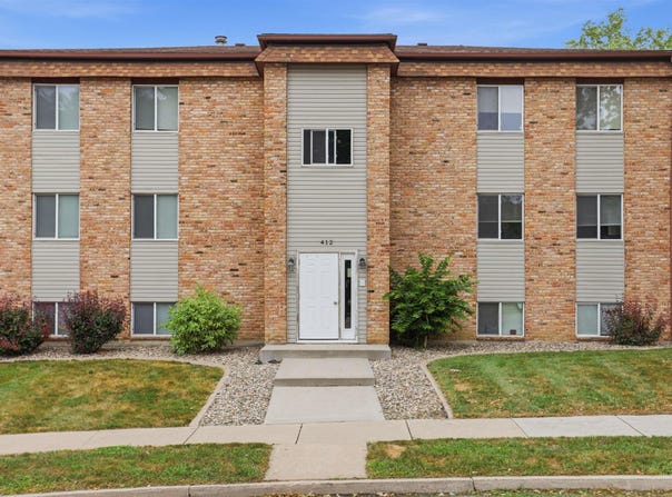 412 S Thompson Ave, Sioux Falls, SD 57103-2094