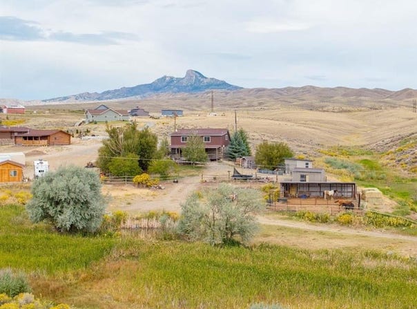 6 Arabian Ln, Cody, WY 82414