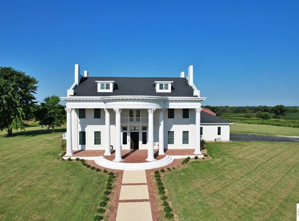20001 127 Highway, La Monte, MO 65337
