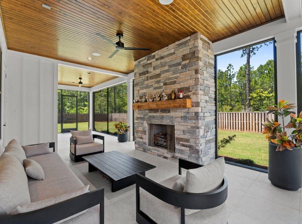 150 W Perseverance Point, Freeport, FL 32439