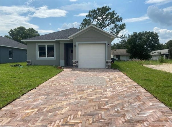 4229 Elson Avenue, Sebring, FL 33875