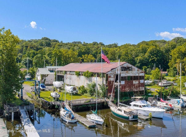 140 First, Esopus, NY 12429