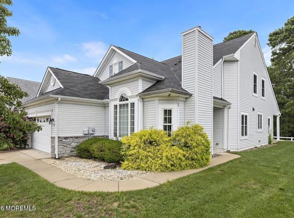 76 Spring Lake Boulevard, Waretown, NJ 08758