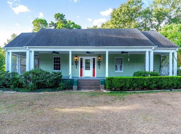 5610 Victory Drive, Marshall, TX 75672