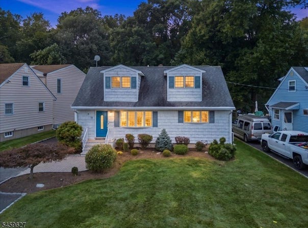 79 Lopez Rd, Cedar Grove Twp., NJ 07009-1124