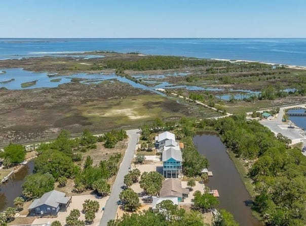 Sunrise Lane, Panacea, FL 32346
