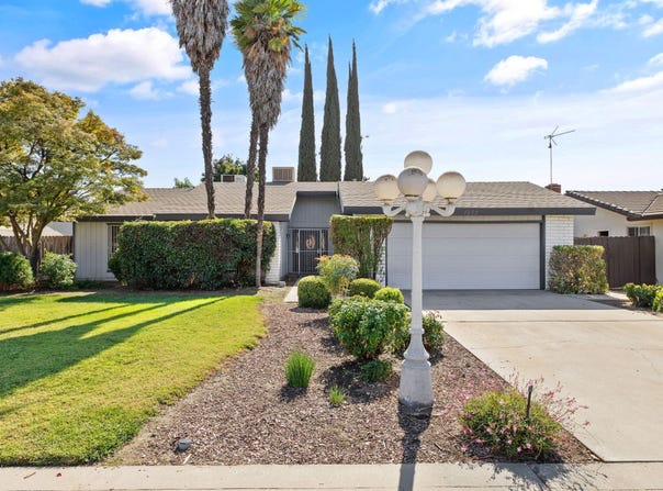 1203 W Mary Avenue, Visalia, CA 93277