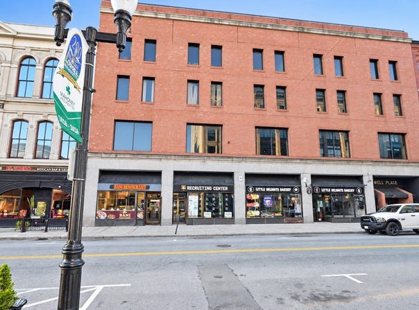 134 Merrimack St, Lowell, MA 01852