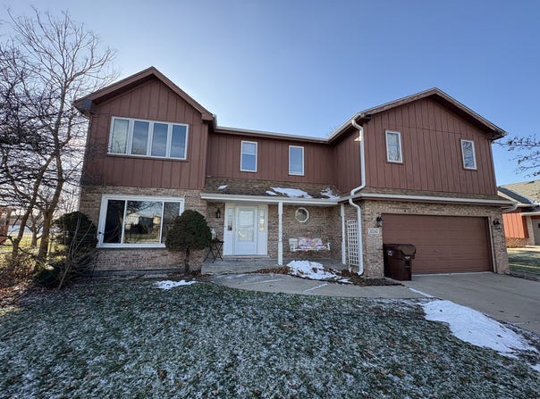 20247 E Lismore Circle, Frankfort, IL 60423