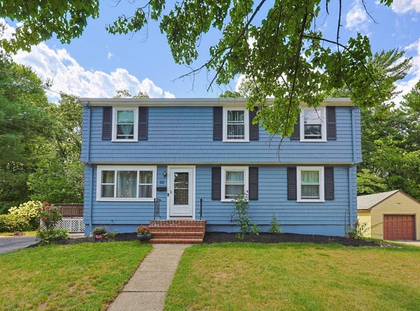 22 Harriss Ct, Abington, MA 02351